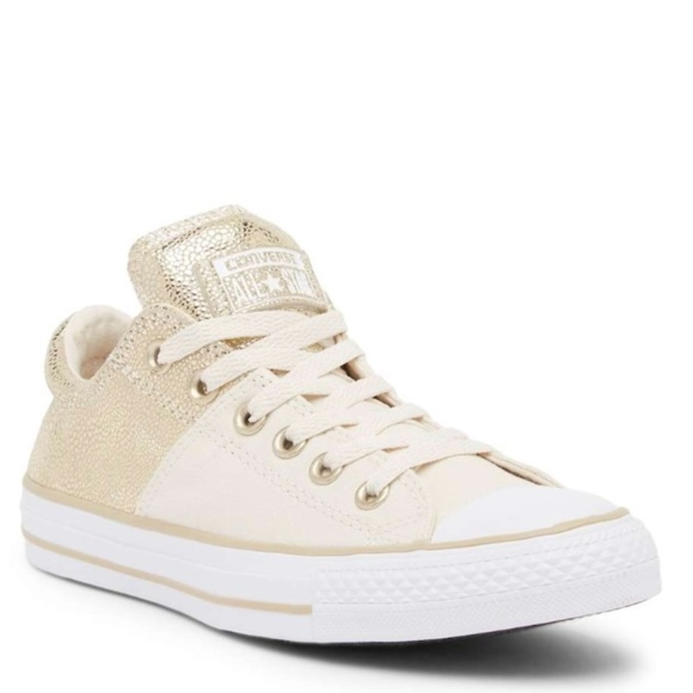 Converse Chuck Taylor Sneakers